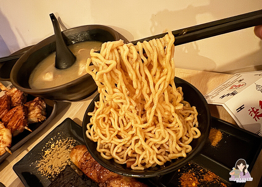 【新莊宵夜推薦】柒息地串燒居酒屋- 新莊中華附菜單，泡菜無限