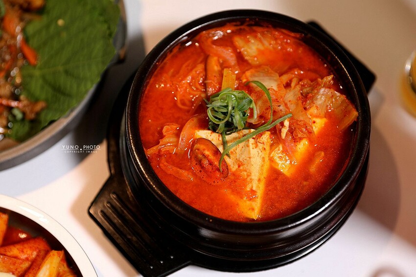 台北市中正區韓式炸雞控快衝!紐約時報評為「紐約最美味炸雞」酥脆外皮 鮮嫩多汁一吃就愛上|Bonchon Chicken 本村韓式