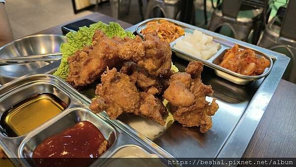 宜蘭壯圍超人氣韓式料理 朋月栻古亭穀倉韓雞一號倉尺洞 超浮誇