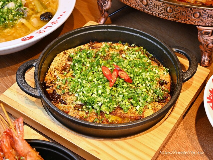 台中市北區蜀川香酸菜魚｜米塔集團旗下「蜀川香酸菜魚」進軍台中！台中首間店就在中友百貨