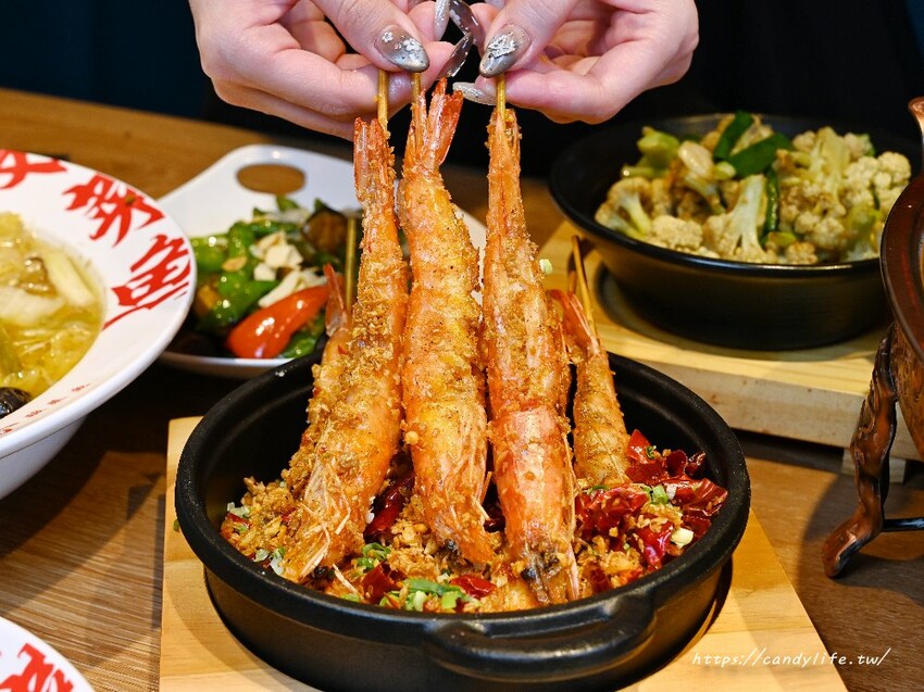 台中市北區蜀川香酸菜魚｜米塔集團旗下「蜀川香酸菜魚」進軍台中！台中首間店就在中友百貨