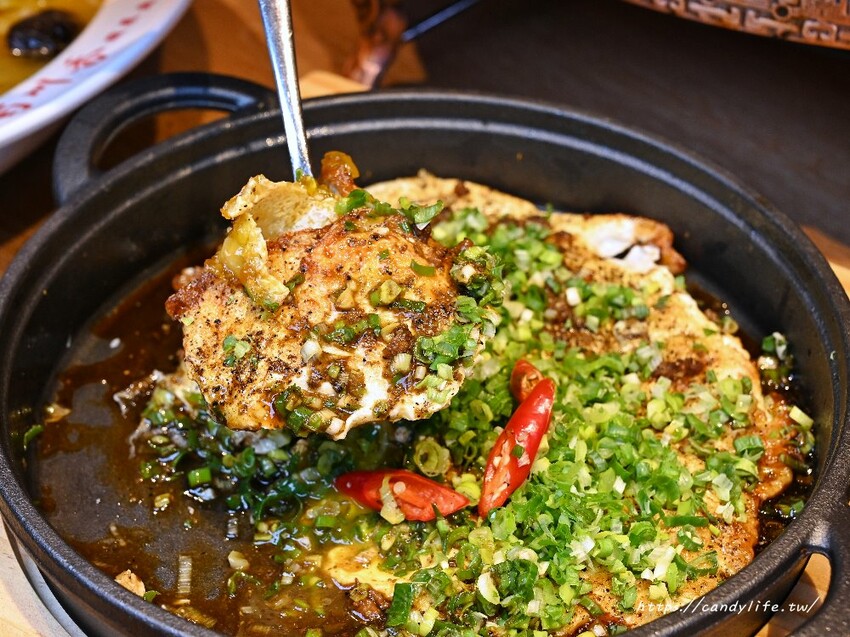 台中市北區蜀川香酸菜魚｜米塔集團旗下「蜀川香酸菜魚」進軍台中！台中首間店就在中友百貨