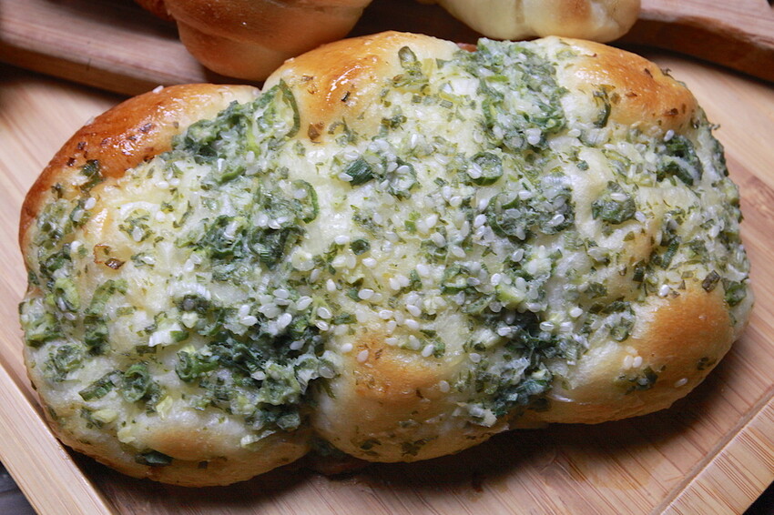 高雄市前鎮區吃。高雄美食|前鎮區。「以和麵包專門店」新店報報!!!!日式氛圍偏平價麵包店,專賣台式、歐式及日式麵包等