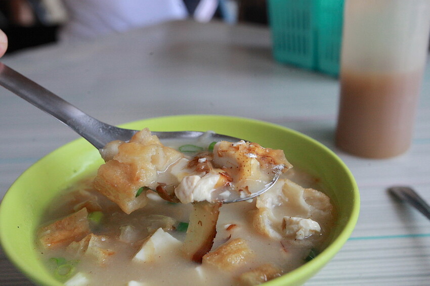 台南市北區吃。台南市|北區。「台南老店肉粽 菜粽」立人國小旁人氣肉粽店,樂天小高難得會想二訪的美食店家「台南老