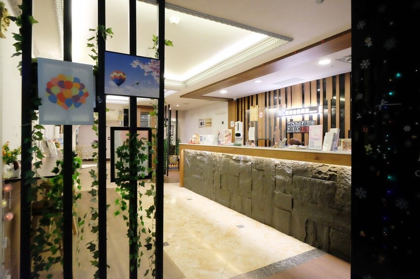 新北板橋住宿推薦｜金色年代旅店 鄰近台北車站交通便利 住宿優