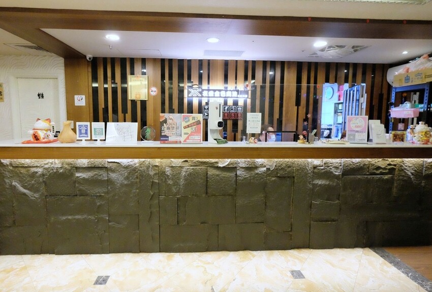 新北板橋住宿推薦｜金色年代旅店 鄰近台北車站交通便利 住宿優