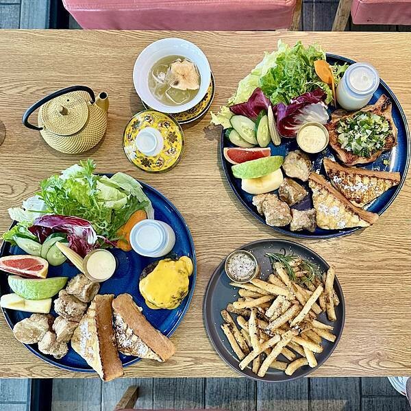 西門Chill微醺早午餐·早餐就能點得到招牌蔥油雞·早午餐拼