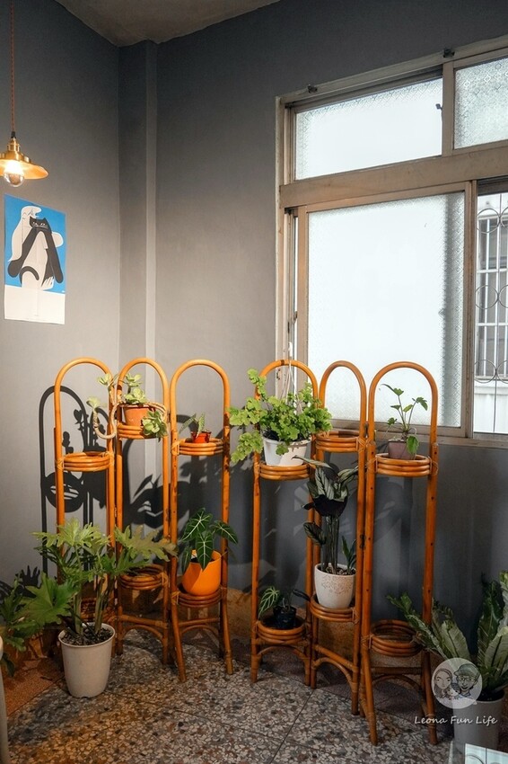 台中市東區台中新店報!市定古蹟媽祖廟旁的可愛老宅冰店，彈珠汽水口味冰涼又好吃!|台中東區|旱溪樂成宮