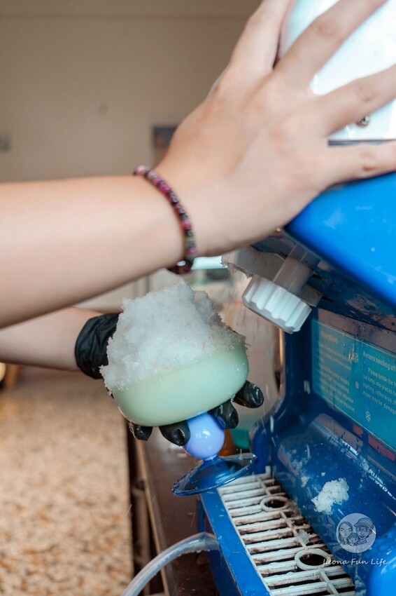 台中市東區台中新店報!市定古蹟媽祖廟旁的可愛老宅冰店，彈珠汽水口味冰涼又好吃!|台中東區|旱溪樂成宮