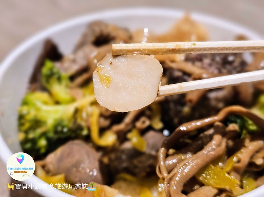 台中市西屯區[食]台中 逢甲夜市 將軍滷味 經典冷滷味 搭上爽口酸菜 食指大動 正餐、宵夜好選擇