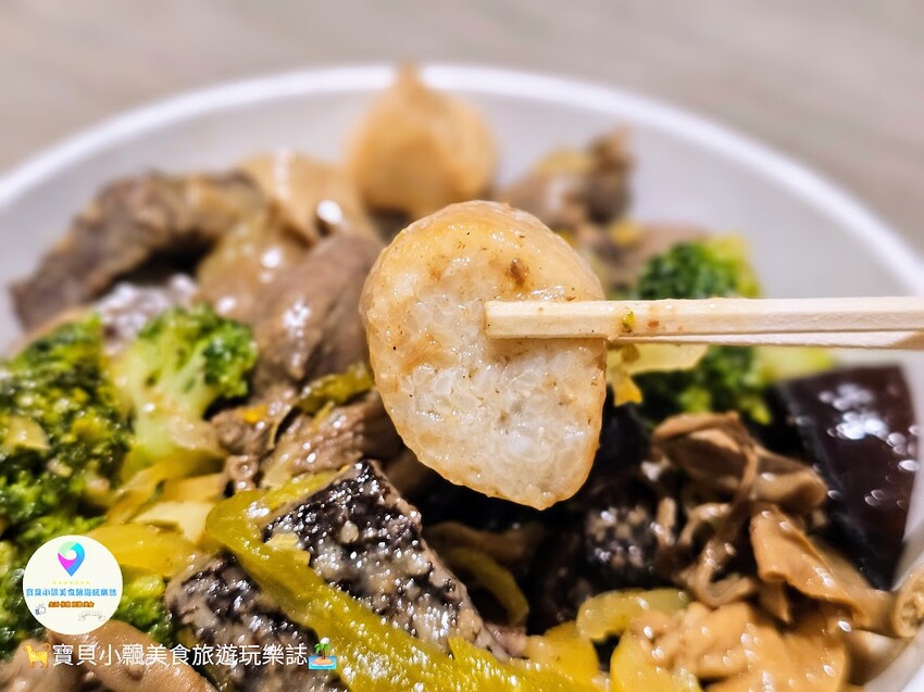 台中市西屯區[食]台中 逢甲夜市 將軍滷味 經典冷滷味 搭上爽口酸菜 食指大動 正餐、宵夜好選擇