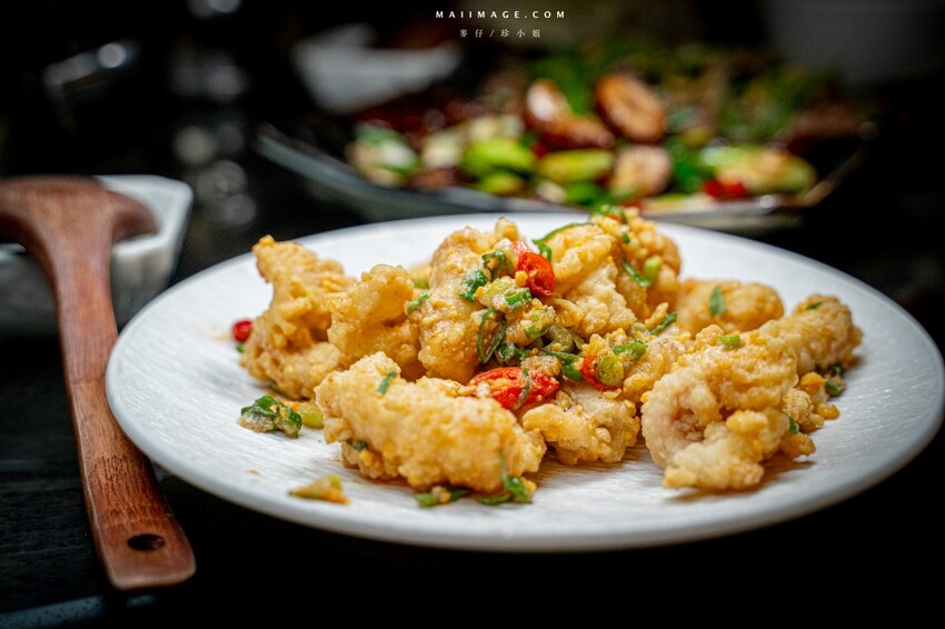 台北市大安區【台北美食】粥起 粥底火鍋.熱炒~今年冬天不能不知道的粥底火鍋。當月壽星來用餐就送18顆大文蛤,捷運大