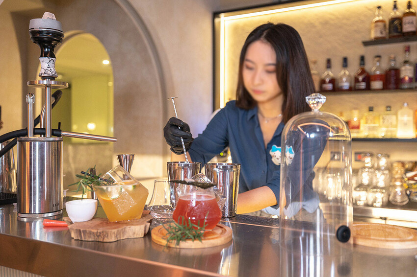 龍九Kowloon-AI酒吧T-SHOTS遊戲機-水煙-調酒-bar-Dj-KTV-大安區酒吧