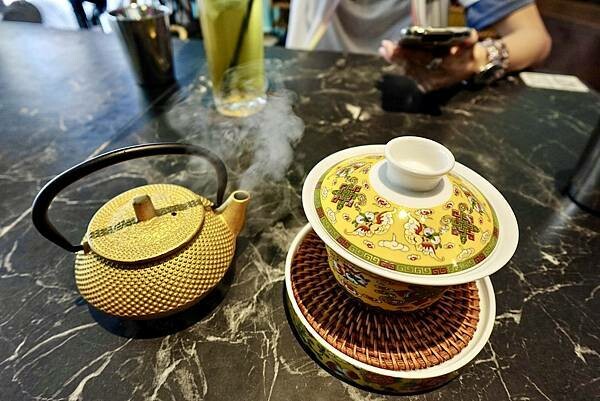 鹿境早午餐&餐酒館