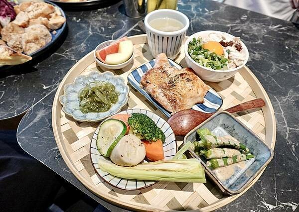 鹿境早午餐&餐酒館