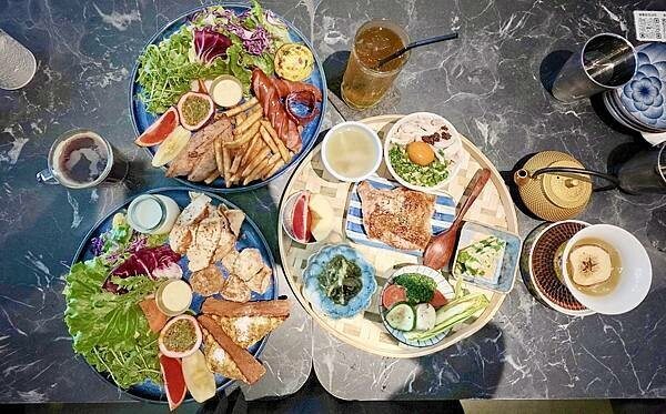 鹿境早午餐&餐酒館