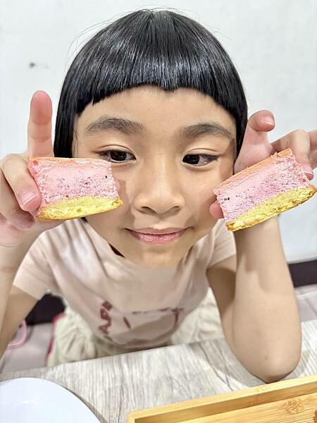 【蛋糕推薦】紅龍果乳酪蛋糕、天然無添加、入口即化的幸福滋味