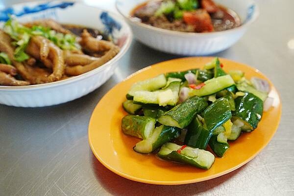 【頭份美食】來馬芽菜雞 來自怡保的傳統美味 文昌雞 芽菜 沙