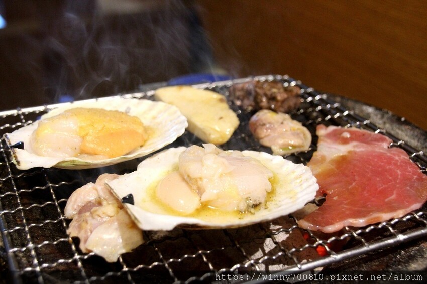 新北市蘆洲區新北/蘆洲燒肉好選擇！在地23年歷史【燒肉屋(蘆洲店)】雙人套餐$1980超高CP值！大推手工和牛漢堡排、豬五花