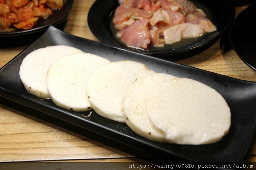 新北市蘆洲區新北/蘆洲燒肉好選擇！在地23年歷史【燒肉屋(蘆洲店)】雙人套餐$1980超高CP值！大推手工和牛漢堡排、豬五花