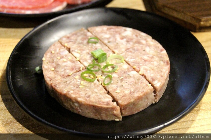 新北市蘆洲區新北/蘆洲燒肉好選擇！在地23年歷史【燒肉屋(蘆洲店)】雙人套餐$1980超高CP值！大推手工和牛漢堡排、豬五花