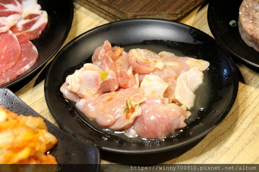 新北市蘆洲區新北/蘆洲燒肉好選擇！在地23年歷史【燒肉屋(蘆洲店)】雙人套餐$1980超高CP值！大推手工和牛漢堡排、豬五花