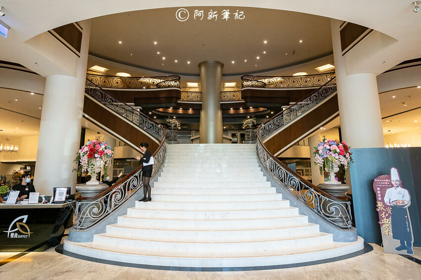 台中市北屯區新天地樂食百匯 | 台中新天地吃到飽夏日新餐!假日限定美食大更新~