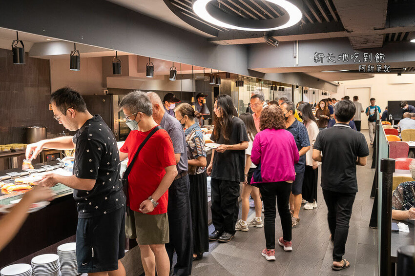台中市北屯區新天地樂食百匯 | 台中新天地吃到飽夏日新餐!假日限定美食大更新~