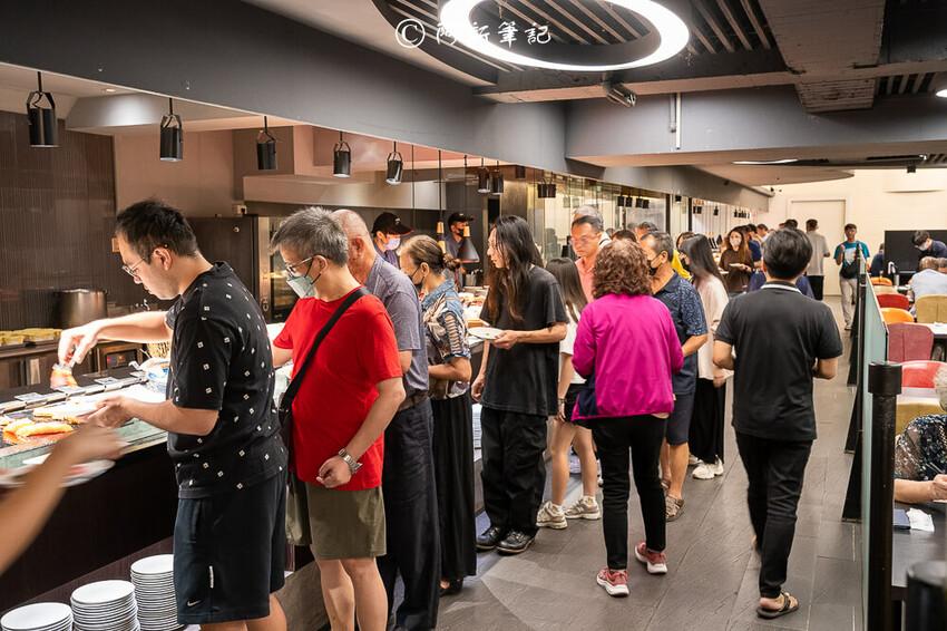 台中市北屯區新天地樂食百匯 | 台中新天地吃到飽夏日新餐!假日限定美食大更新~