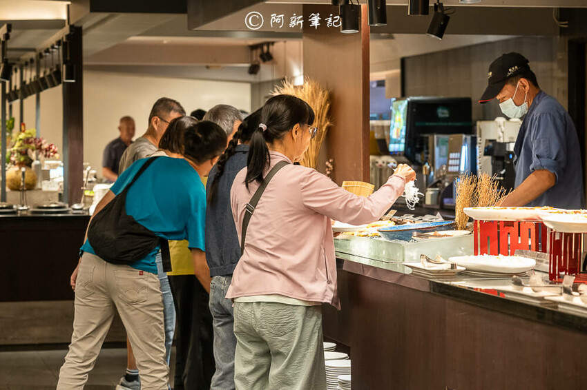 台中市北屯區新天地樂食百匯 | 台中新天地吃到飽夏日新餐!假日限定美食大更新~