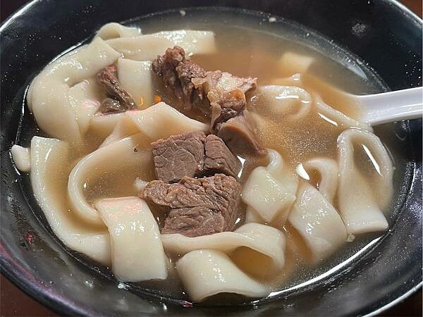 二訪⎜整點敲鐘免費招待一杯shot⎜調酒買一送一