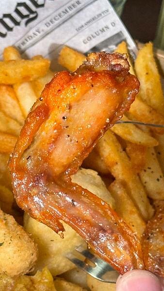 二訪⎜整點敲鐘免費招待一杯shot⎜調酒買一送一