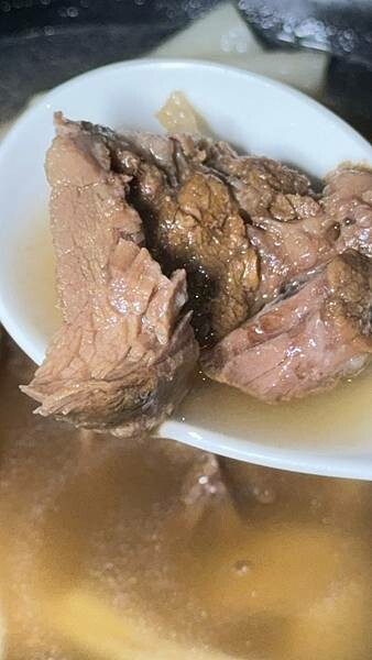 二訪⎜整點敲鐘免費招待一杯shot⎜調酒買一送一