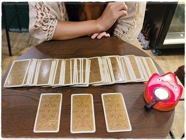 【新竹】護城河畔的樹屋書店～可過夜的書店 讓你睡前閱讀、深夜咖啡廳讓你醒後選書～ 書店、咖啡、甜點、文