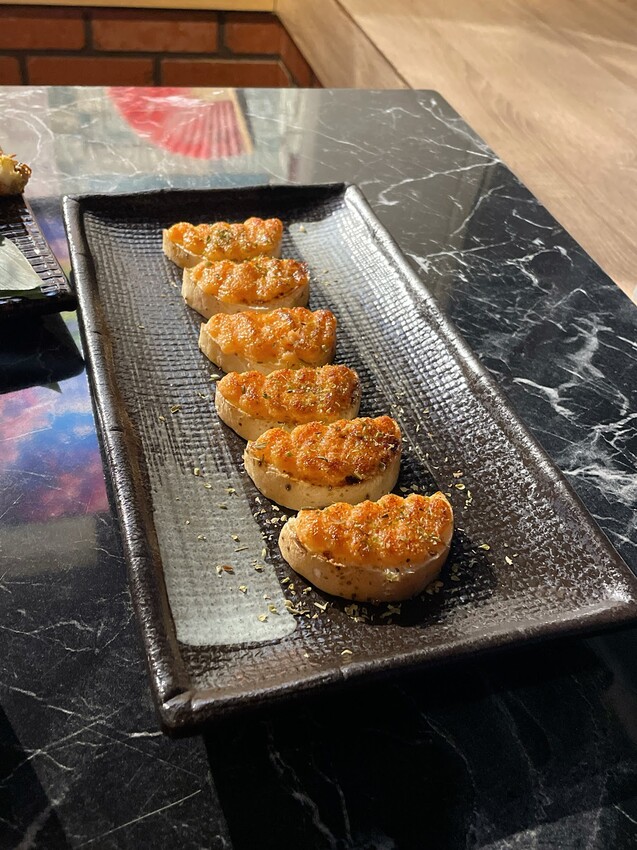 新北市永和區#我來開箱🧪🧪幾歲送幾支試管酒，永和區高CP值薰花日式餐酒館