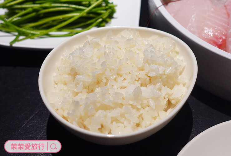 台北吃到飽推薦｜辛殿麻辣鍋 信義店｜優質肉品、海鮮、COLD STONE、La Menorquin冰淇淋無限爽吃！
