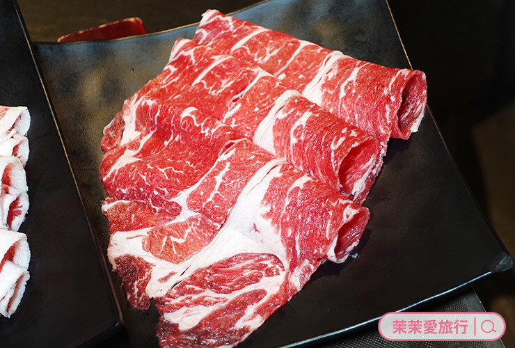 台北吃到飽推薦｜辛殿麻辣鍋 信義店｜優質肉品、海鮮、COLD STONE、La Menorquin冰淇淋無限爽吃！