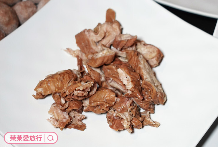 台北吃到飽推薦｜辛殿麻辣鍋 信義店｜優質肉品、海鮮、COLD STONE、La Menorquin冰淇淋無限爽吃！