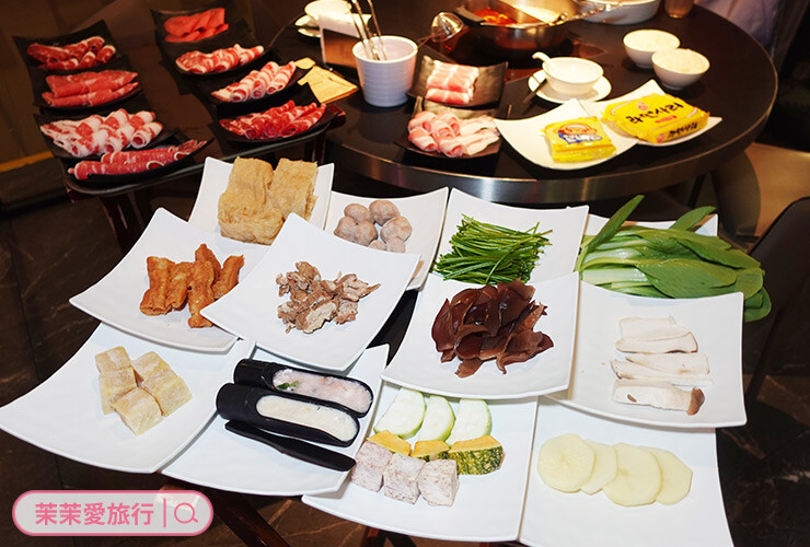 台北吃到飽推薦｜辛殿麻辣鍋 信義店｜優質肉品、海鮮、COLD STONE、La Menorquin冰淇淋無限爽吃！