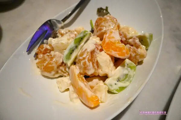 [台北信義區]同個集團差很大，餐點普普服務待加強-大巨星港式