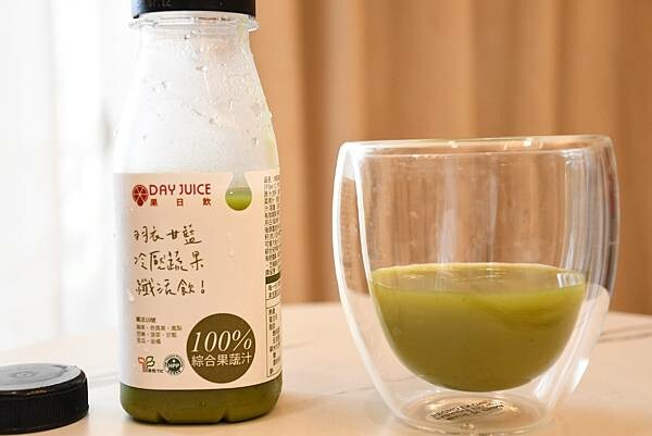 台北市信義區天天五蔬果，你做到了嗎？好喝、實在、又營養的冷壓蔬果汁就是這一家【果日飲】！沒喝過，真的不要先說NO~