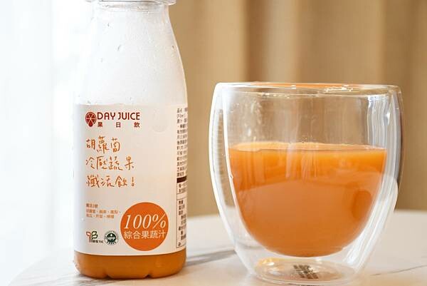 台北市信義區天天五蔬果，你做到了嗎？好喝、實在、又營養的冷壓蔬果汁就是這一家【果日飲】！沒喝過，真的不要先說NO~