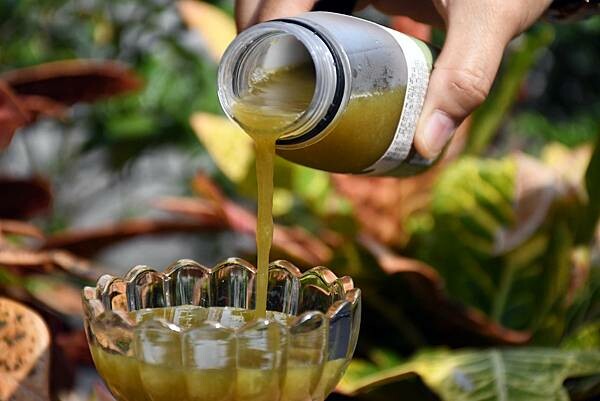 台北市信義區天天五蔬果，你做到了嗎？好喝、實在、又營養的冷壓蔬果汁就是這一家【果日飲】！沒喝過，真的不要先說NO~