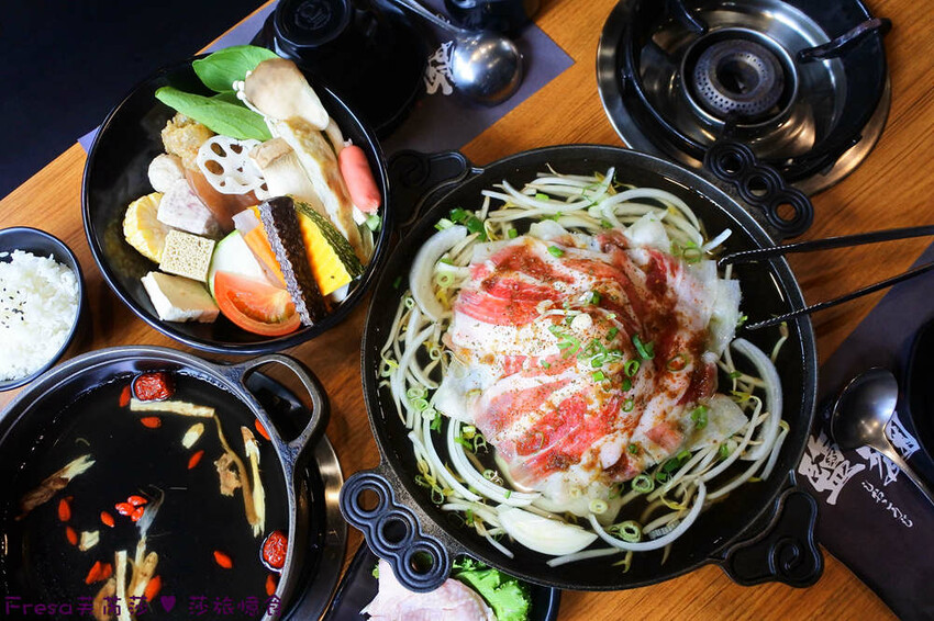 嘉義火鍋推薦「小旬湯」燒酒點火秀 日式銅盤烤肉，假日人氣爆棚。