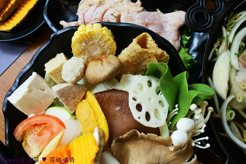 嘉義火鍋推薦「小旬湯」燒酒點火秀 日式銅盤烤肉，假日人氣爆棚。