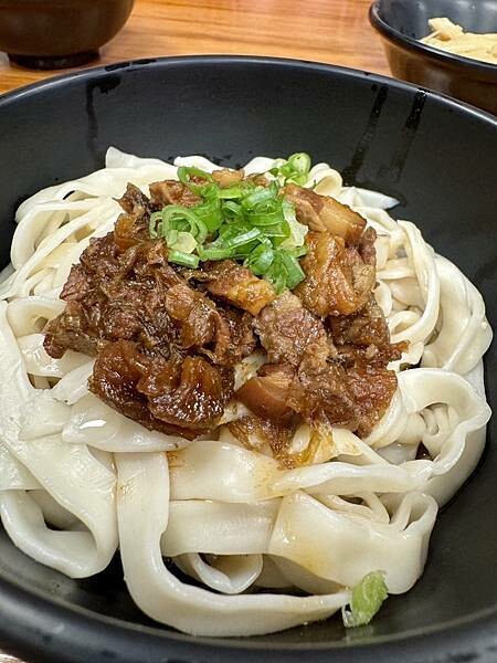 『 台中探店 』鹿港洪爌肉飯、美食推薦、平價美食