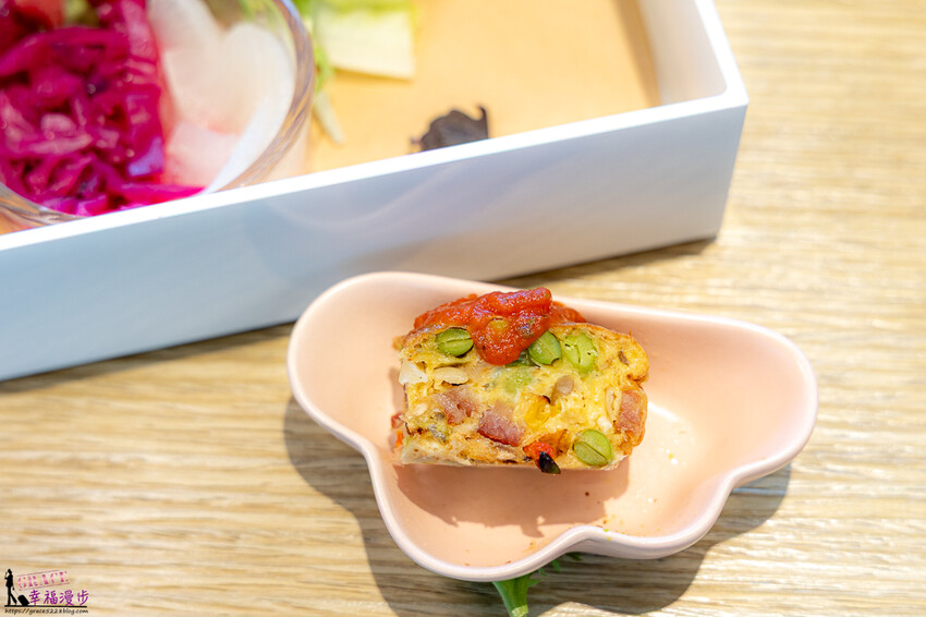 大推TSUTAYA BOOKSTORE販售的精釀可樂、WIRED CAFE和洋重箱料理超美味，餐車聚落、城市生活市集超好逛