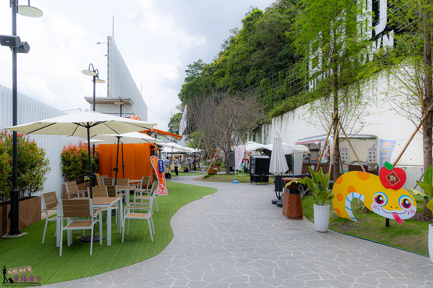 大推TSUTAYA BOOKSTORE販售的精釀可樂、WIRED CAFE和洋重箱料理超美味，餐車聚落、城市生活市集超好逛