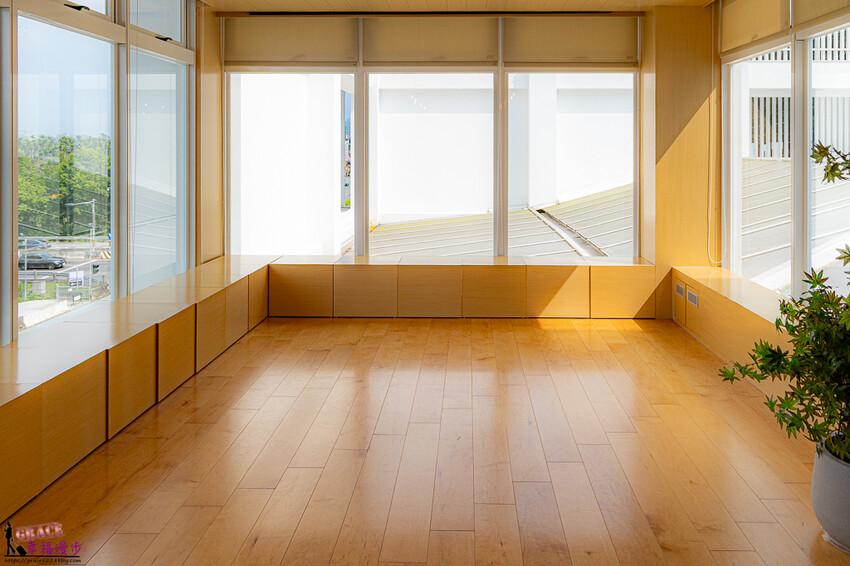 大推TSUTAYA BOOKSTORE販售的精釀可樂、WIRED CAFE和洋重箱料理超美味，餐車聚落、城市生活市集超好逛