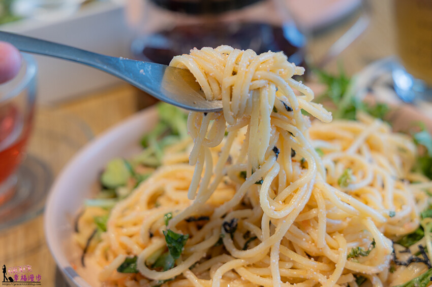 大推TSUTAYA BOOKSTORE販售的精釀可樂、WIRED CAFE和洋重箱料理超美味，餐車聚落、城市生活市集超好逛